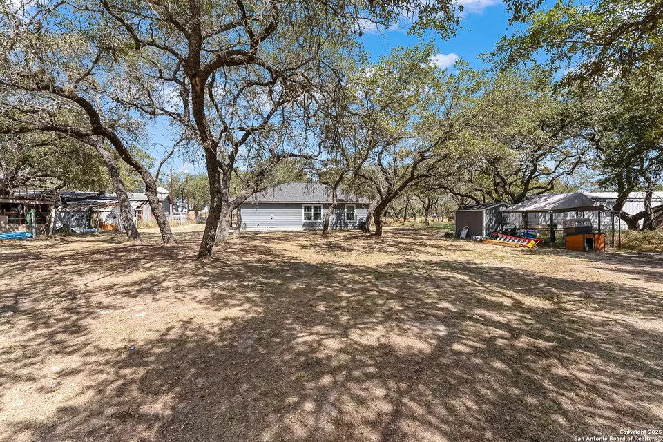 Exterior - 105 Brite Ln, Poteet, TX 78065 photo 6 of 6