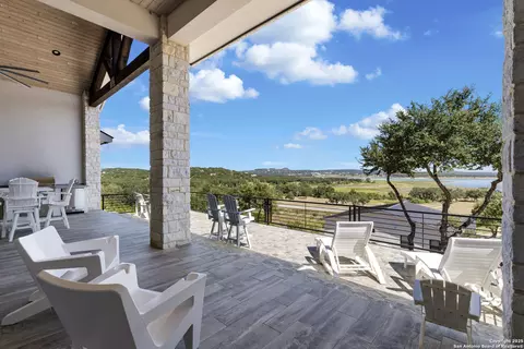 1134 Brads Flight, Canyon Lake, TX 78133
