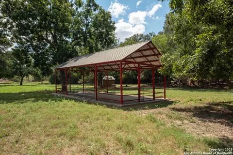 6887 Von Ormy, Von Ormy, TX 78073 photo 41