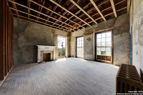6887 Von Ormy, Von Ormy, TX 78073 photo 24