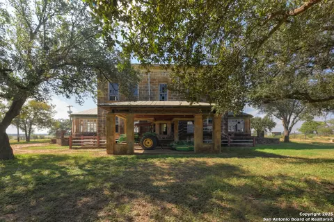 6887 Von Ormy, Von Ormy, TX 78073 photo 6