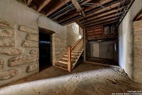 6887 Von Ormy, Von Ormy, TX 78073 photo 29