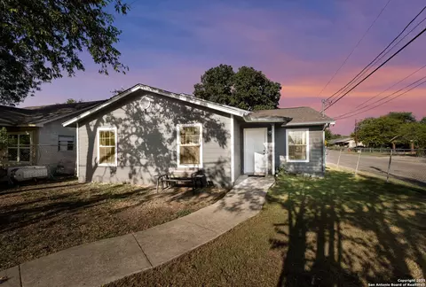 2203 SW 19th St, San Antonio, TX 78207