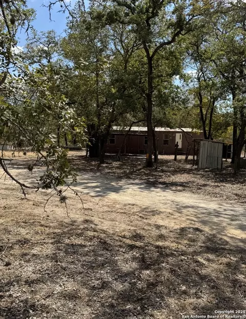 173 Oak Vw, La Vernia, TX 78121