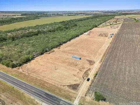 2415 Fm 1518, Saint Hedwig, TX 78152