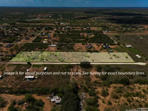 311 County Road 1647, Moore, TX 78057