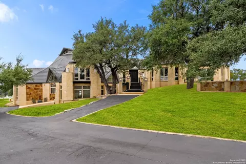 117 Clear Springs Dr, Boerne, TX 78006