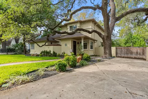 141 Hollywood, San Antonio, TX 78212