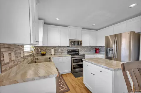 5407 Duke Fld, San Antonio, TX 78227