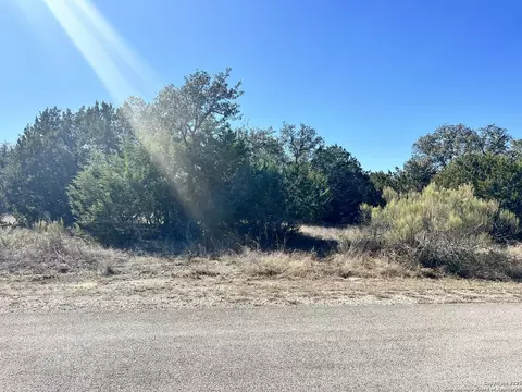 422 Eider Cv, Spring Branch, TX 78070 photo 2