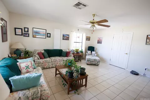 Living - 1219 County Road 761, Devine, TX 78016 photo 3 of 3