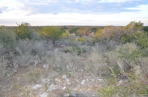 View/Area - 1219 County Road 761, Devine, TX 78016 photo 1 of 2