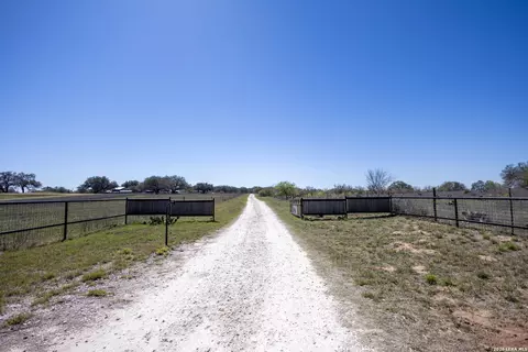 Other - 1219 County Road 761, Devine, TX 78016 photo 7 of 11
