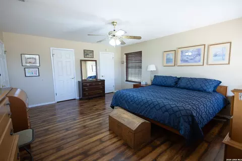 Bedroom - 1219 County Road 761, Devine, TX 78016 photo 5 of 9