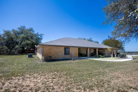 Exterior - 1219 County Road 761, Devine, TX 78016 photo 2 of 11