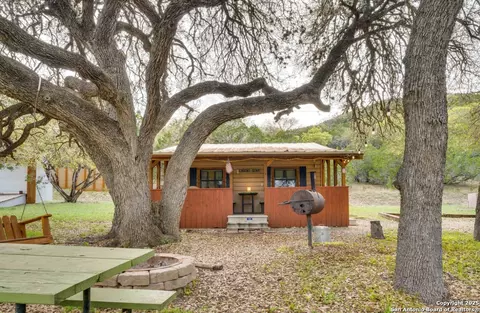 28149 Us Highway 83, Concan, TX 78838