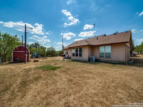 Exterior - 4979 Fm 1343, Devine, TX 78016 photo 3 of 8