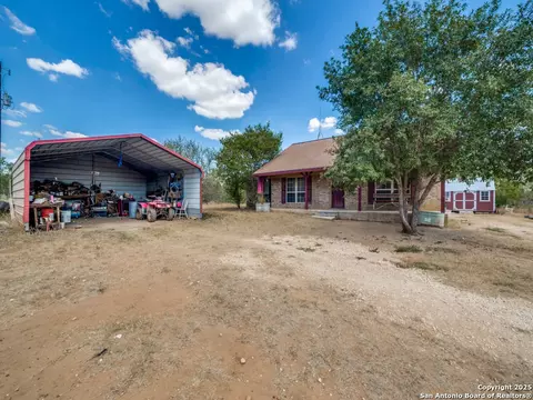Exterior - 4979 Fm 1343, Devine, TX 78016 photo 5 of 8