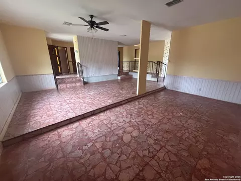 Living - 205 Sunset Loop, Laredo, TX 78046 photo 2 of 5
