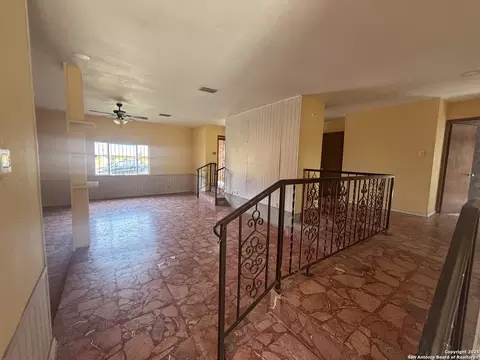 Living - 205 Sunset Loop, Laredo, TX 78046 photo 5 of 5