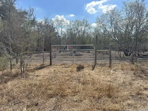 412 Kerr Ave, Sutherland Springs, TX 78161