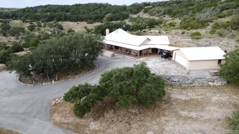 137 Private Road 3501, Mico, TX 78056