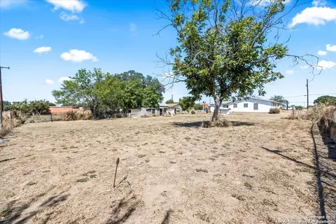 View/Area - 19239 Mcdonald, Lytle, TX 78052 photo 1 of 8