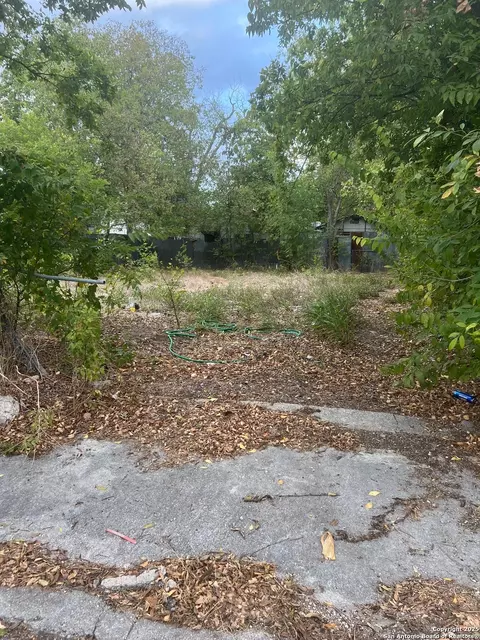 1807 Hidalgo St, San Antonio, TX 78207