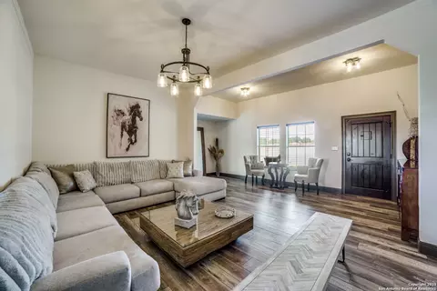 160 County Road 6860, Natalia, TX 78059