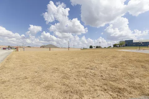 105 Juniors, La Vernia, TX 78121