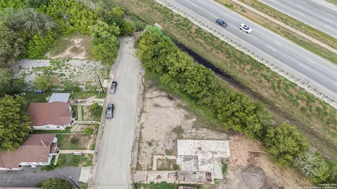 238 Cardiff, San Antonio, TX 78220