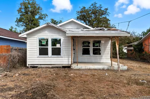 2031 E Crockett, San Antonio, TX 78202