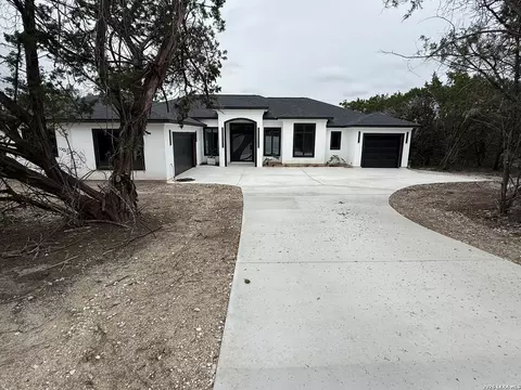 189 Mustang Ln, Spring Branch, TX 78070