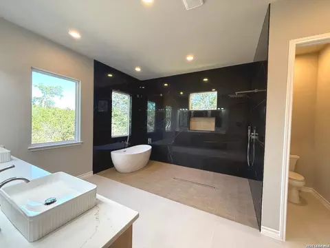 189 Mustang Ln, Spring Branch, TX 78070
