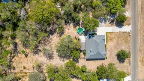 105 Tomahawk, Seguin, TX 78155