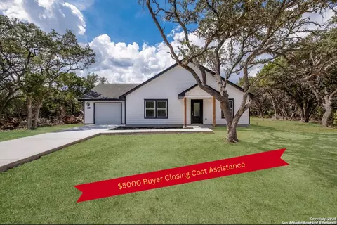 432 Canyon Lake Dr, Bandera, TX 78003