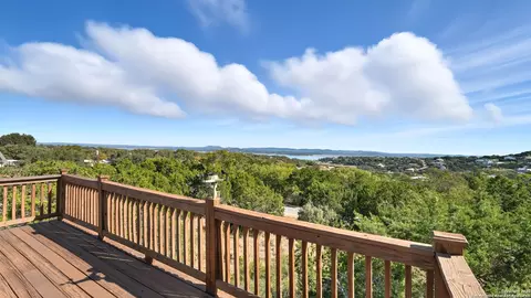 635 Barbara, Canyon Lake, TX 78133