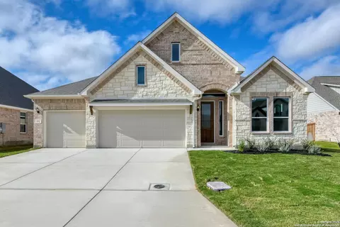 151 Annette Dr, Castroville, TX 78009