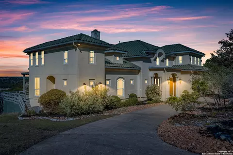 204 Paradise Pt, Boerne, TX 78006