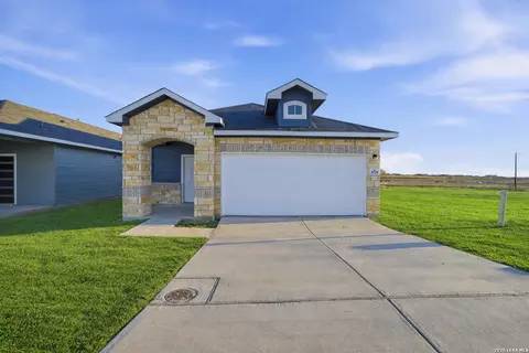 8528 Frostwood Hts, San Antonio, TX 78263