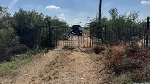 1588 Pr 1688 Four X Rd, Moore, TX 78057 photo 9