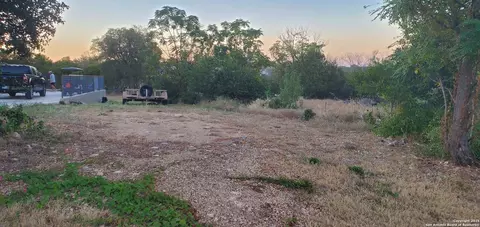 717 Dittlinger, New Braunfels, TX 78130