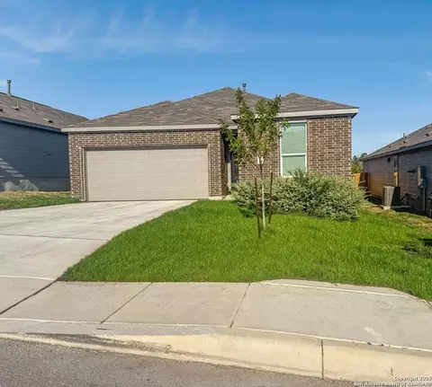 5708 Basil Chase, Saint Hedwig, TX 78152