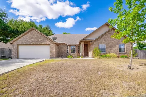 206 Club Vw W, Seguin, TX 78155