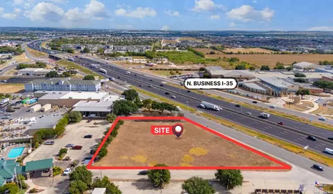 1501 N Business Ih 35, New Braunfels, TX 78130