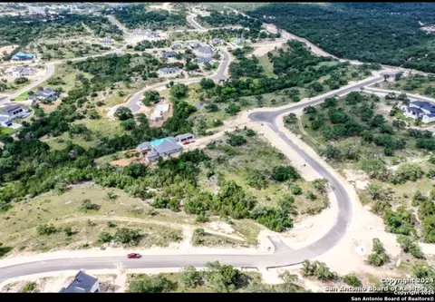 24311 Tres Arroyos, San Antonio, TX 78255
