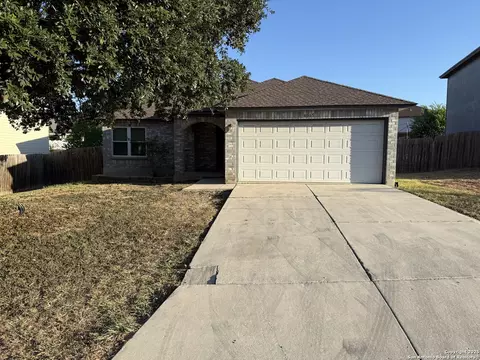8015 Chestnut Gate, Converse, TX 78109