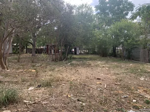 208 Mercedes, San Antonio, TX 78207