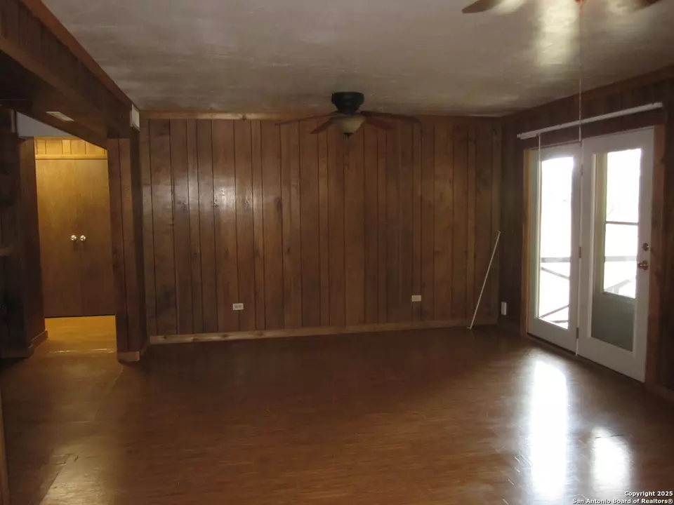  1318 Oak Ridge Ln, Pipe Creek, TX 78063 photo 11