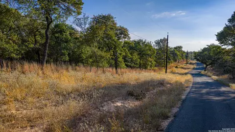lot17 18 Sandstone Ln, Seguin, TX 78155